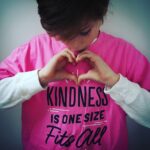 Jacob Tremblay Instagram - Let's be buddies not bullies! ✌💖 #PinkShirtDay #ChooseKind #PinkItForward