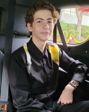 Jacob Tremblay Instagram - So happy to be back in LA! @AnimationisFilm Thanks for having me! #MyFathersDragon

Styling by @starburleigh 
Grooming by @kcfee
