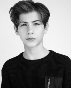 Jacob Tremblay Instagram - Photography by: @jenna_berman @jennabermanphoto 
Grooming by: @minjee.mowat 

& thanks for being the best hype team ever. 💐
