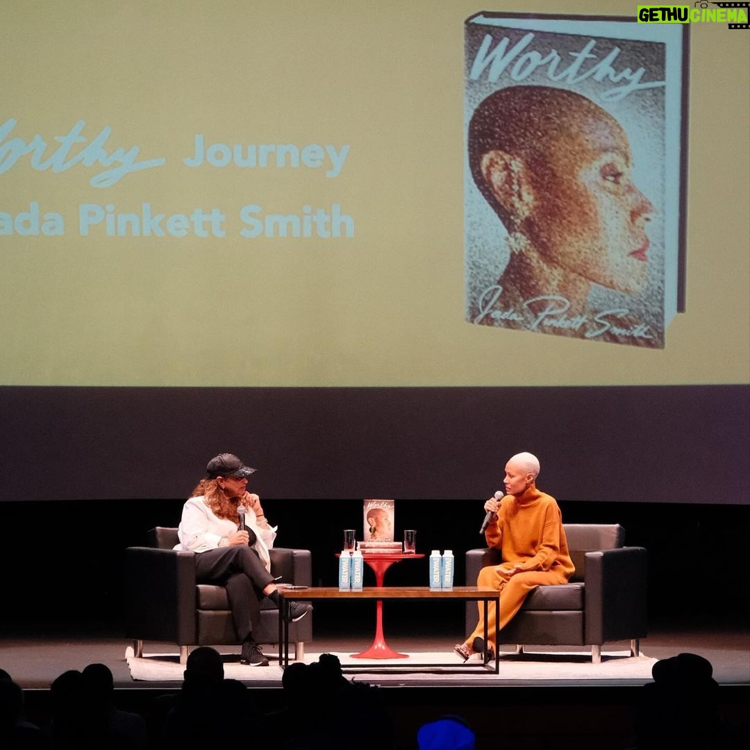Jada Pinkett Smith Instagram - When you get to roll with two Queens who have held us up as a community in so many ways. @therealdebbieallen thank you for our lil red side table conversation at the Howard Theatre last night. It was full of so much love and fun. @iyanlavanzant thank you for the wisdom you’ve shared through the years that have helped many of us see the light at the end of many dark tunnels 🙏🏽✨ AND … we all got portraits done by @demontpinder toooo! The Howard Theatre