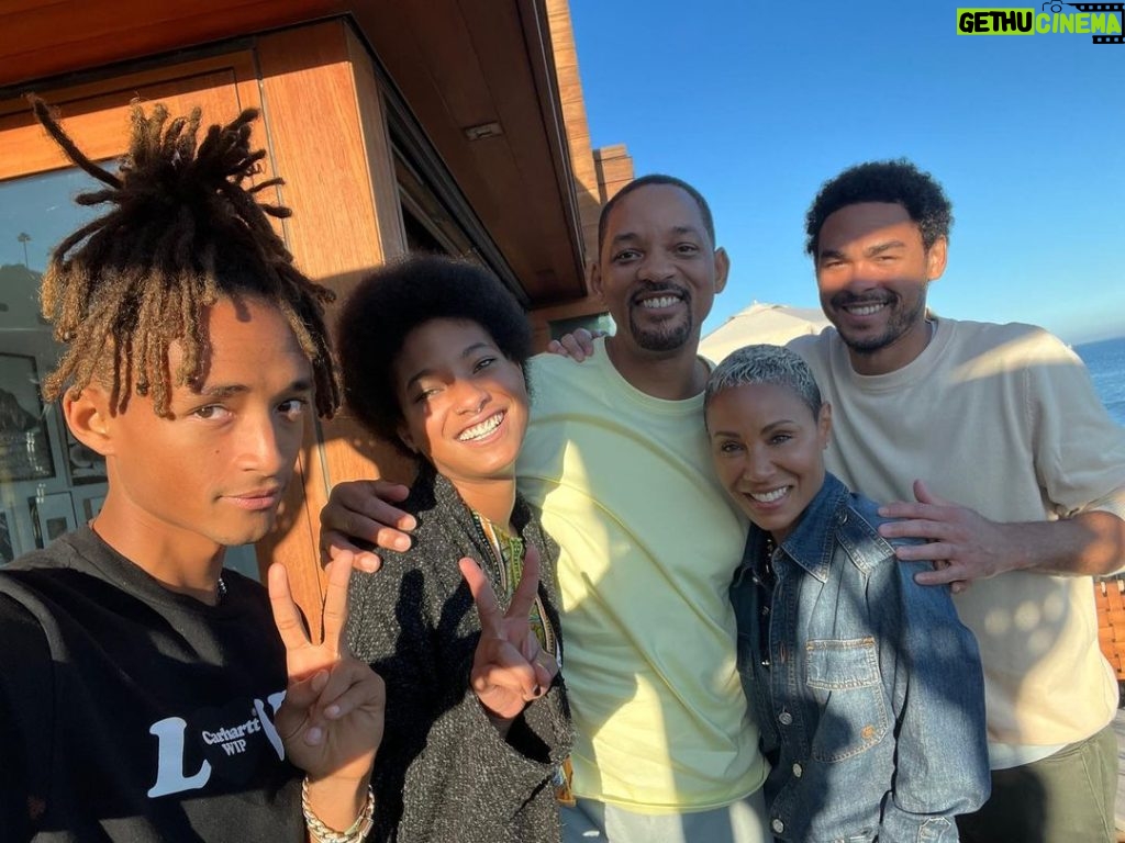 Jada Pinkett Smith Instagram - A heart filling Saturday night with the fam✨AND … I got to celebrate the fact that I finished recording my audiobook of Worthy that afternoon with the fam as well. Joy is all too real♥🪽 #familylove #IamYouareWeareWorthy