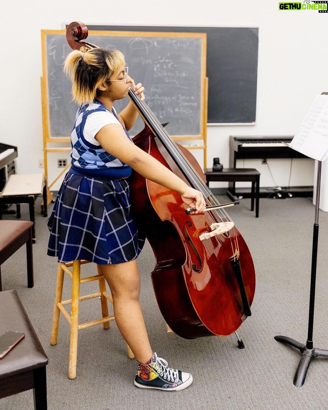 Jada Pinkett Smith Instagram - Thank you @willowsmith and @muglerofficial for your support of Baltimore School for the Arts. @baltschoolarts 🙏🏽🤩🙏🏽