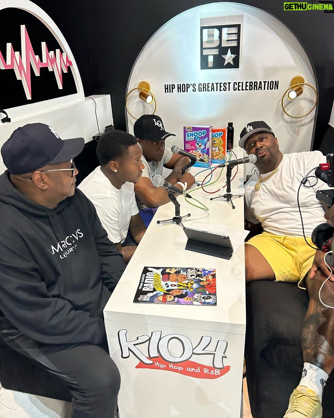 Jadakiss Instagram - working with my guys for their first experience at the BET awards ran into a couple 🔥 artist on the walkthrough