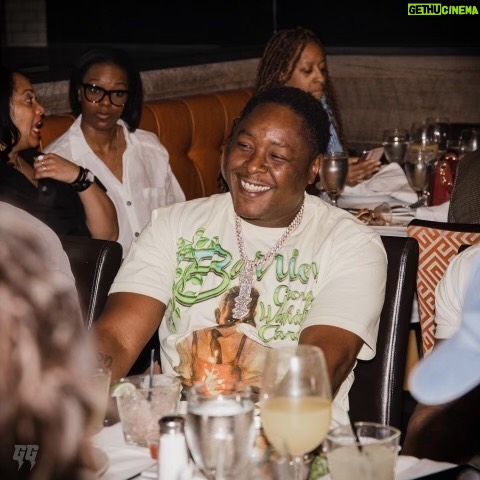 Jadakiss Instagram - Something they have trouble doing Smiling 😊