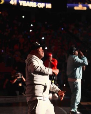 Jadakiss Instagram - I love my brothers and I love MY city 🙏🏾❤️👍🏾💯👆🏾