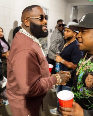 Jadakiss Instagram - Me asking @kay_rosewood  I wonder if they love me in ATL just swipe 👉🏾 To see  the results lol

@penpushasphotography  on the shots