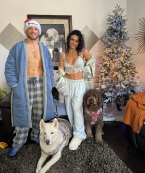 Jade Chynoweth Instagram - Feeling very blessed and lucky this year… for my family, health, safety, and all the love around me. 
I have an extra abundance of appreciation for my life…and wish that myself and anyone who reads this, to keep the families, children, men, and women who are experiencing extreme loss, devastation, and sadness in your hearts, thoughts, and prayers. We just need to keep aspiring to be better people and we can fight to  create a world that inspires change so that everyone despite race, religion, age, or gender can live in peace. We are all deserving of love. We should protect each other and our planet.🤍🙏🏼