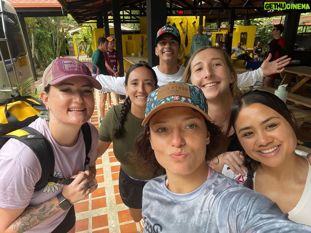 Jade Chynoweth Instagram - Feeling the love… Costa Rica Round 2 was amazing!!!! Thank you to all of brave adventurers and ogs that came to Costa Rica with us! I know it’s scary to go on a trip in another country with people you’ve only seen on the phone, but Lito and I are so grateful! Each of you are our new friends and adventure buddies, and we hope to keep attracting genuine beautiful people to add to our squad! Where should we go next??