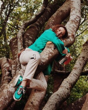 Jade Chynoweth Instagram - Soulmate typa shit✨💚⚡️
📷: @chanrejoubert