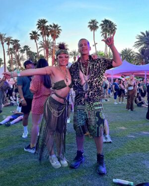 Jade Chynoweth Instagram - Green for Earth Day🌿
Coachella Day 2 With My Boo

Highlight of the Day:
Rosalia