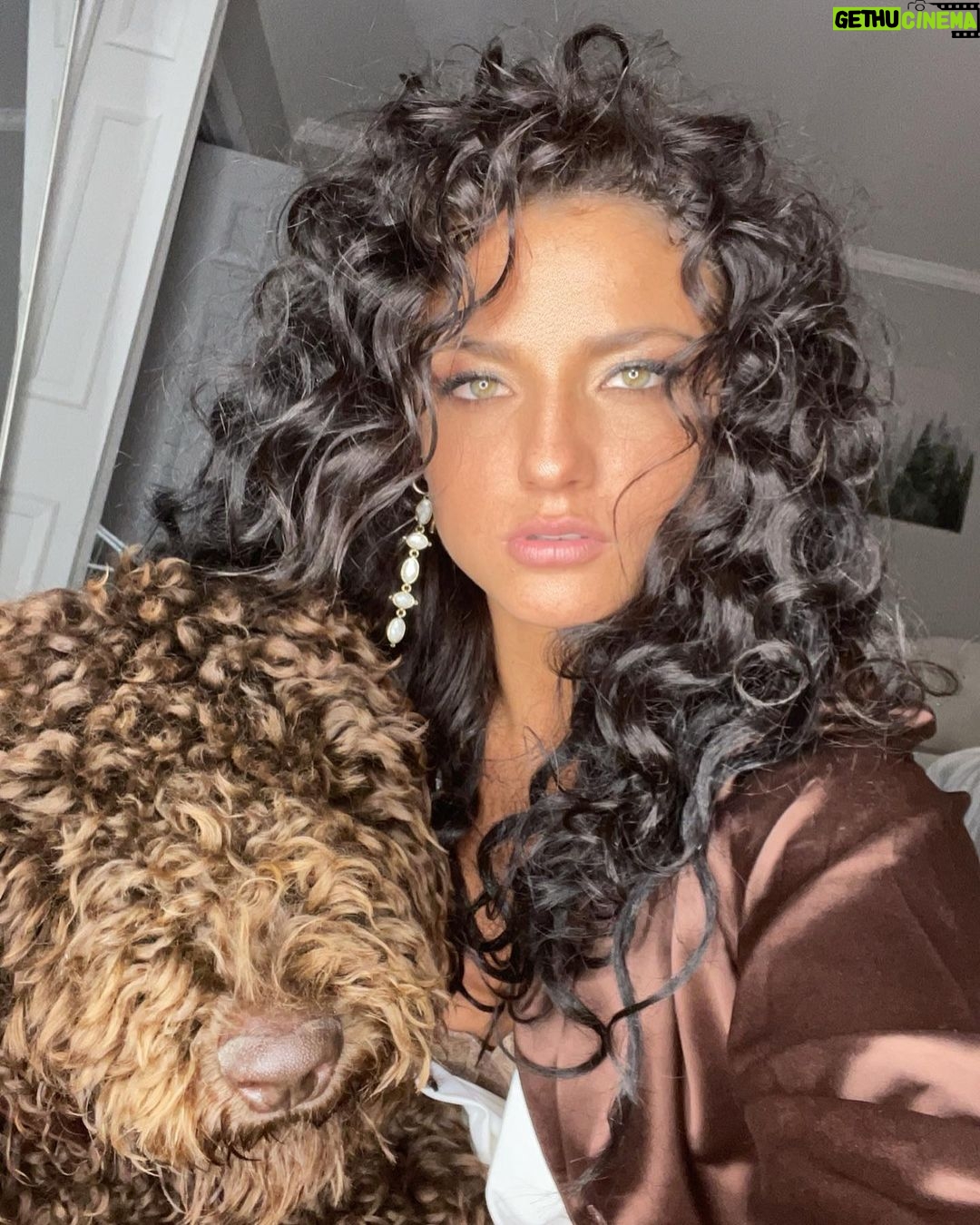 Jade Chynoweth Instagram - Happy Bday to my doggy soulmate, my guardian Angel, my Mochi-choki-latte, my baby🥺 There was no better April Fools Joke than getting my Moki…the big 3! I love you Mokiiiiii🤍🤍🤍🤍