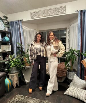 Jade Chynoweth Instagram - Feeling very blessed and lucky this year… for my family, health, safety, and all the love around me. 
I have an extra abundance of appreciation for my life…and wish that myself and anyone who reads this, to keep the families, children, men, and women who are experiencing extreme loss, devastation, and sadness in your hearts, thoughts, and prayers. We just need to keep aspiring to be better people and we can fight to  create a world that inspires change so that everyone despite race, religion, age, or gender can live in peace. We are all deserving of love. We should protect each other and our planet.🤍🙏🏼