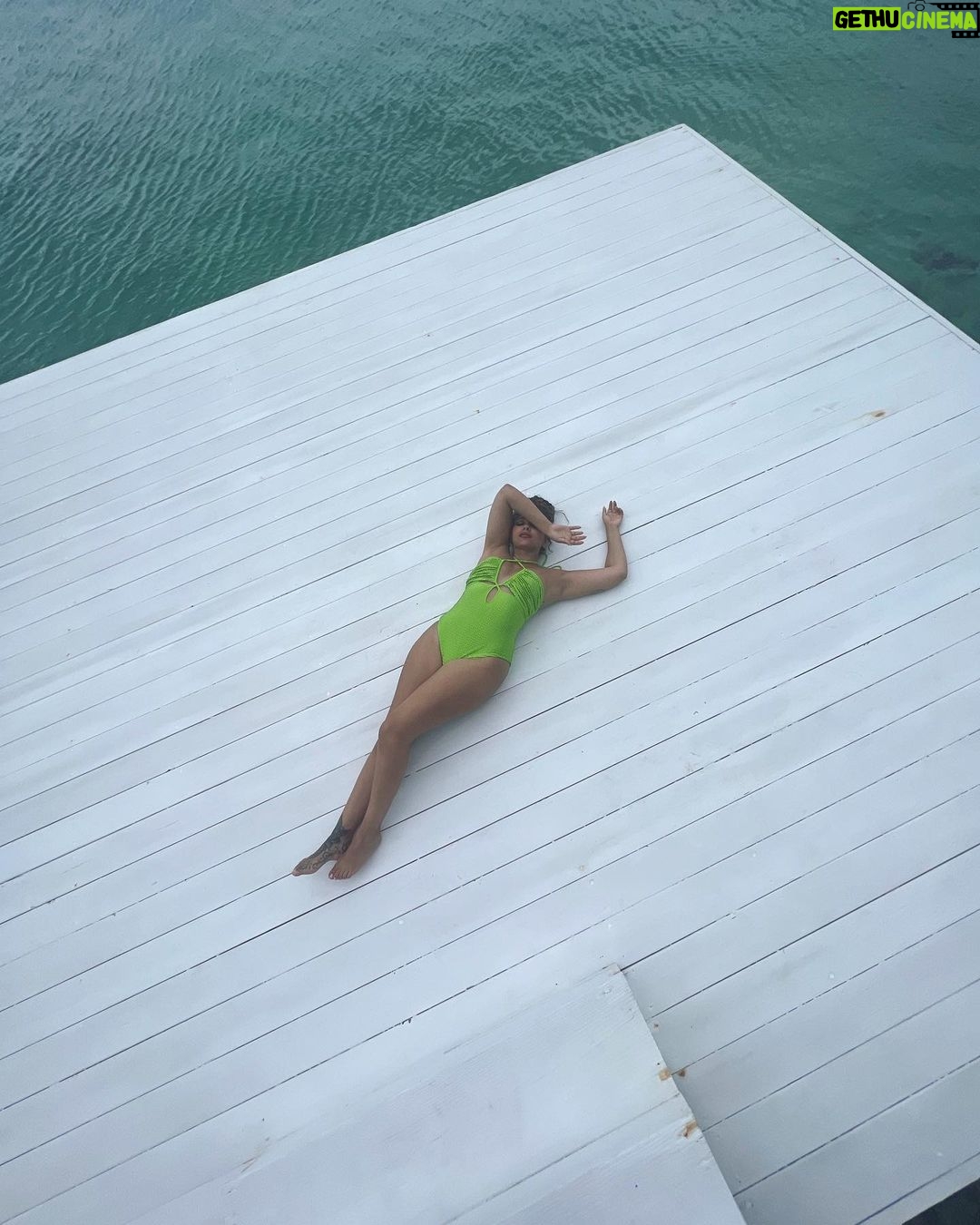 Jade Thirlwall Instagram - Swipe to the end for an exclusive of me as Gollum Jamaica