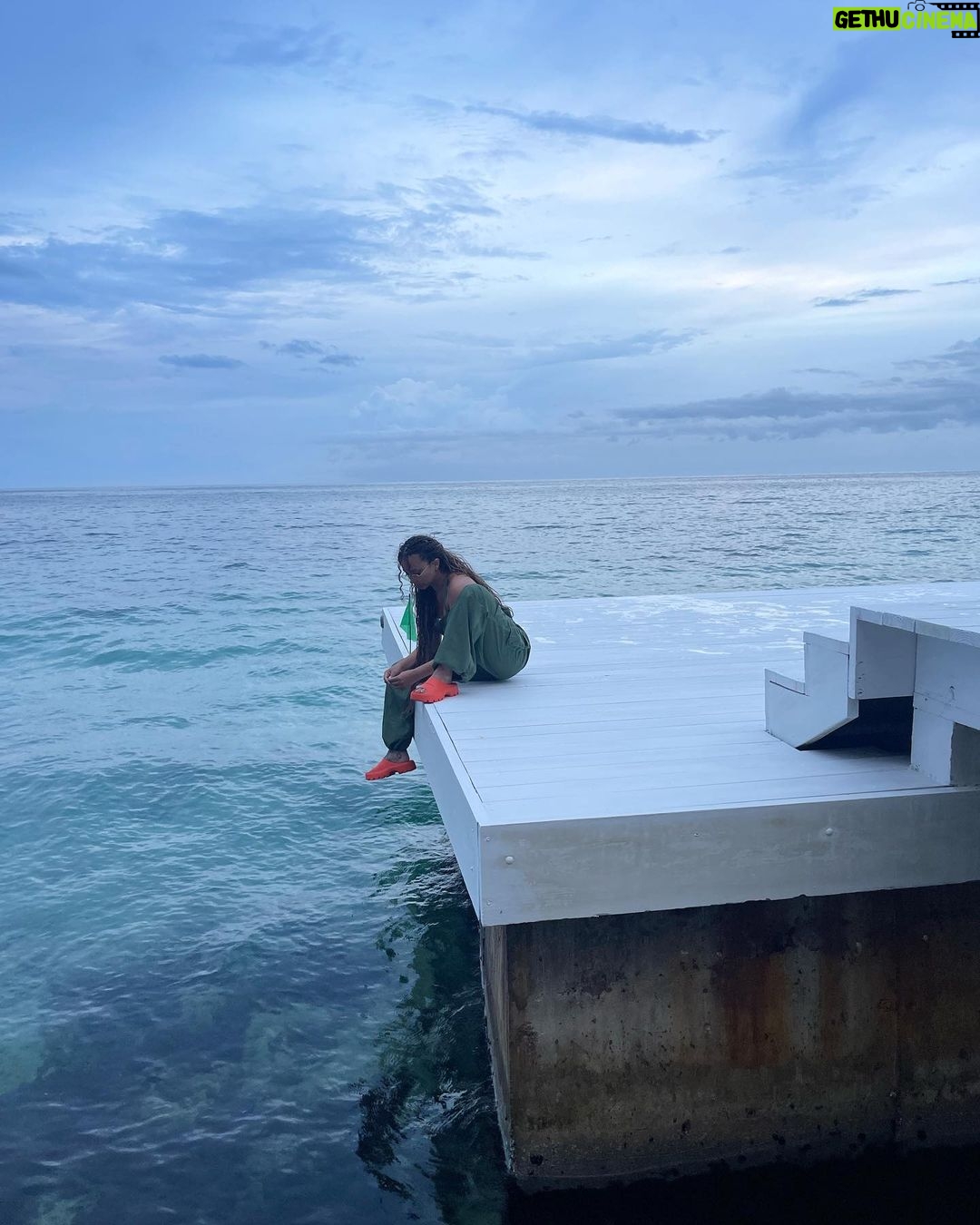 Jade Thirlwall Instagram - Swipe to the end for an exclusive of me as Gollum Jamaica