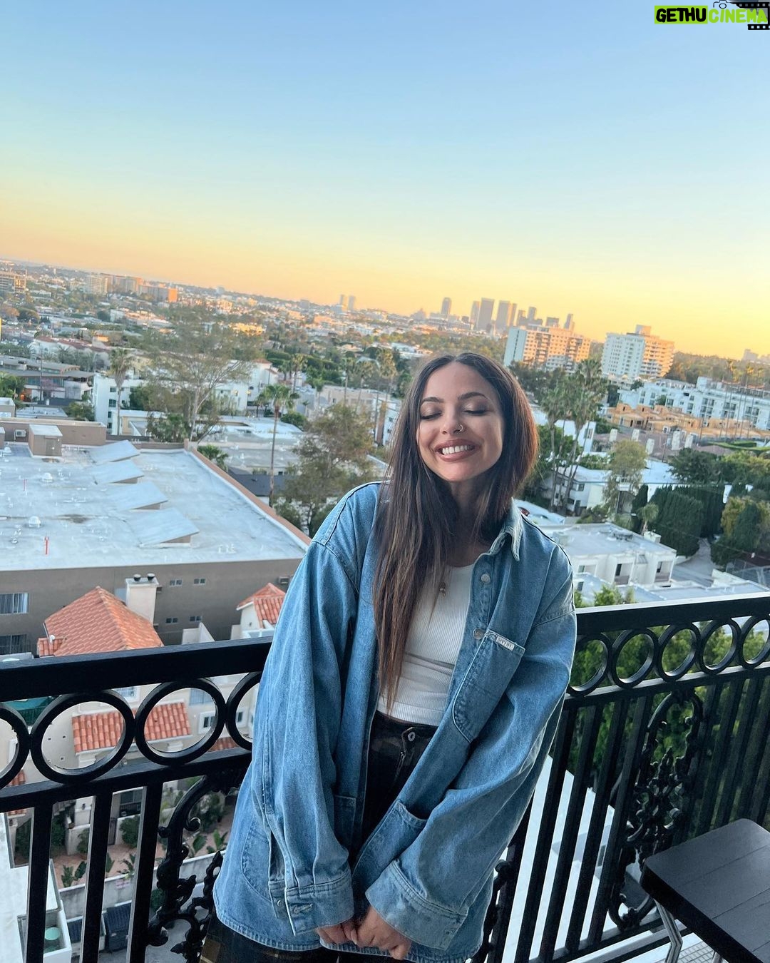 Jade Thirlwall Instagram - lovely jubbly la