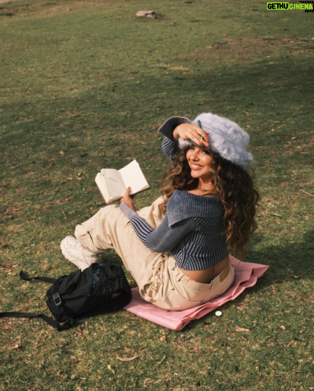 Jade Thirlwall Instagram - *Rachel Stevens voice* sweet dreams my LAX đŠī¸đ