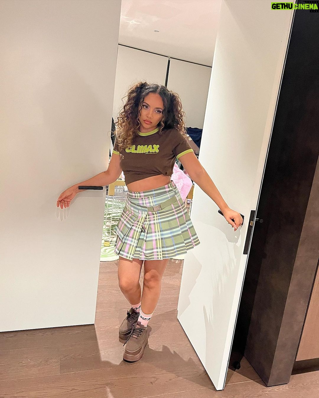 Jade Thirlwall Instagram - ππ§Έππ¦ climax π¦ππ§Έπ
