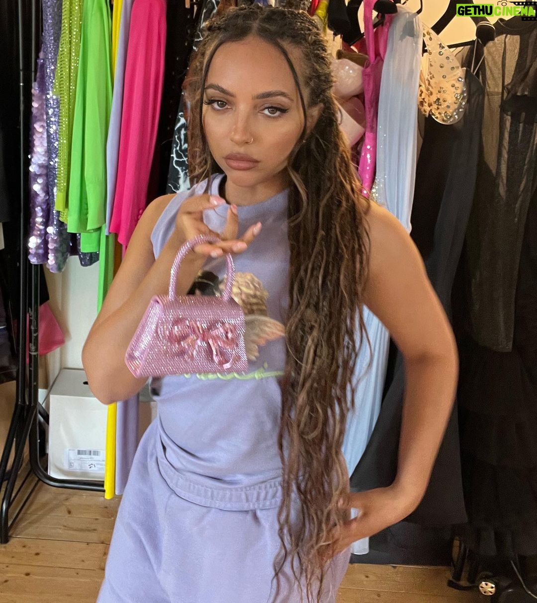 Jade Thirlwall Instagram - Me carrying around all the patience I have left for people today teehee x