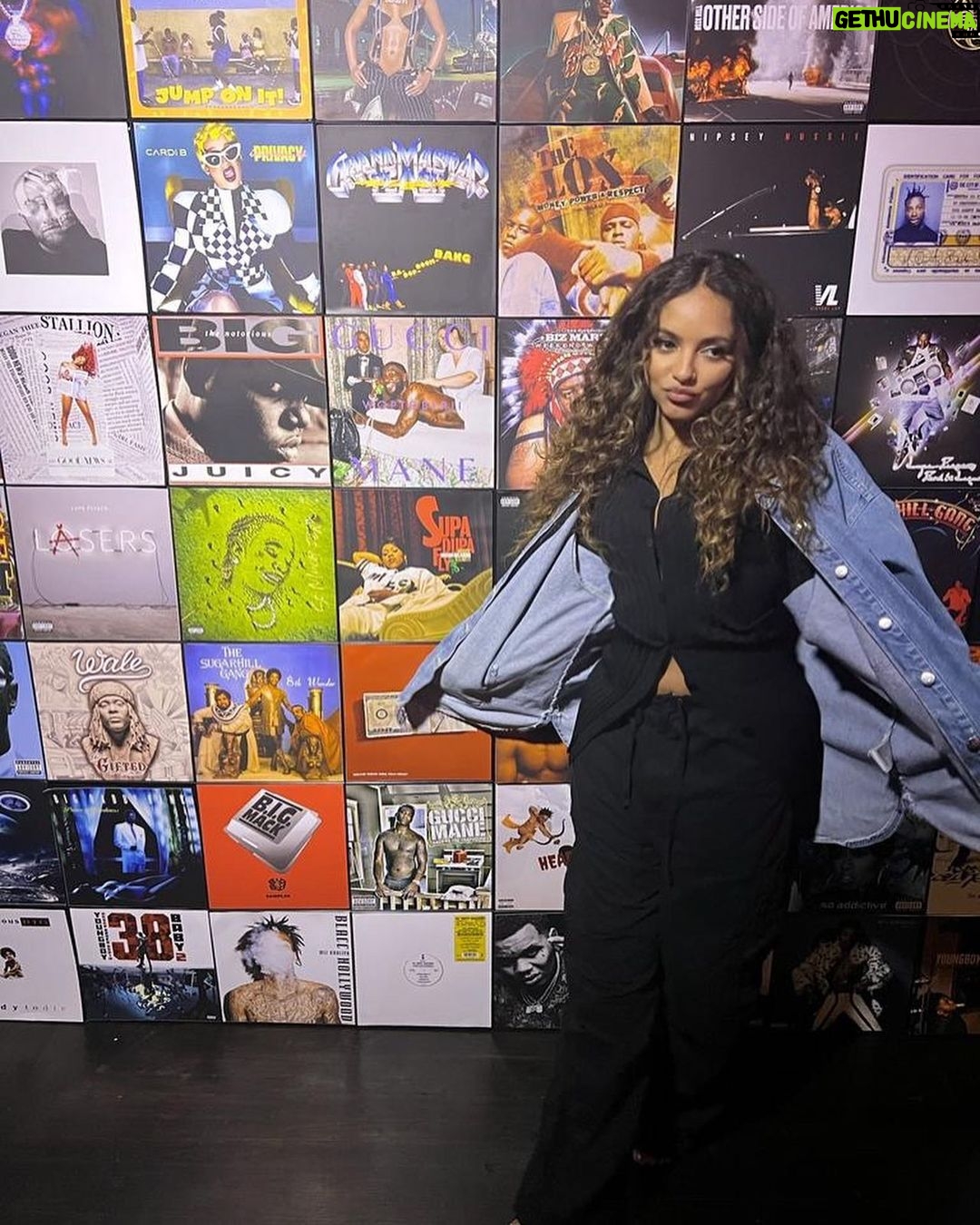 Jade Thirlwall - 338.2K Likes - omg I’m such an LA girlie 🤪