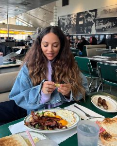 Jade Thirlwall Instagram - omg I’m such an LA girlie 🤪