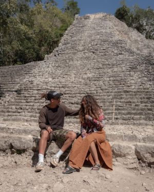 Jade Thirlwall Instagram - Took a much needed “millennial pause” 🫠☀️🤪💫