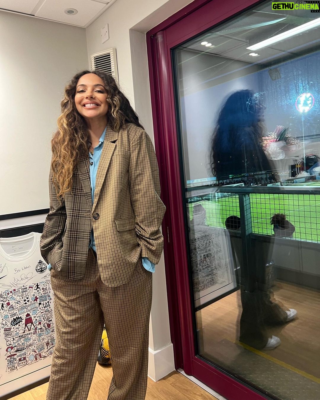 Jade Thirlwall Instagram - Spent my birthday running into the North Sea for @cancerconnections_official followed by a @southshieldsfc game and a wonderful party with family and friends at @arbeiasouthshields ♥️ Just finished having multiple tattoos done whilst hanging out me arse so all in all a productive bday week 🫠 Thank you so much for all of the lovely messages and gifts. I feel so loved 🥹 Truly grateful for the people around me, and those supporting me as I embark on this next chapter of my life 💫