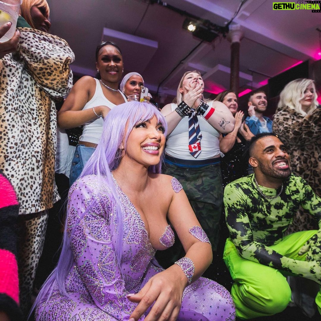 Jade Thirlwall Instagram - The JMAs 💫 When I tell you I had the time of my life at my early bday bash!! 🥹💖 Beyond grateful to everyone who could make it. Thank you to @inclusiveindustry for smashing it as always and the whole team that put this together ✨ It’s also my Mam’s birthday today - I’m so happy we got to dance the night away together and hope she wasn’t too scarred watching me shake my little left tittie around all night 😂 ily @normathirlwallreal Onto the next one 👀 📸 @jamesnorthphoto