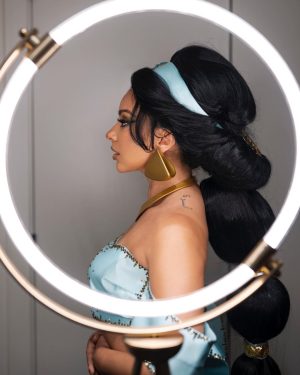 Jade Thirlwall Instagram - A whole new world and a whole new man 🧞‍♂️👑 Sorry Aladdin 👀 #yougottarubmetherightway 

📸 @pharaohdraws