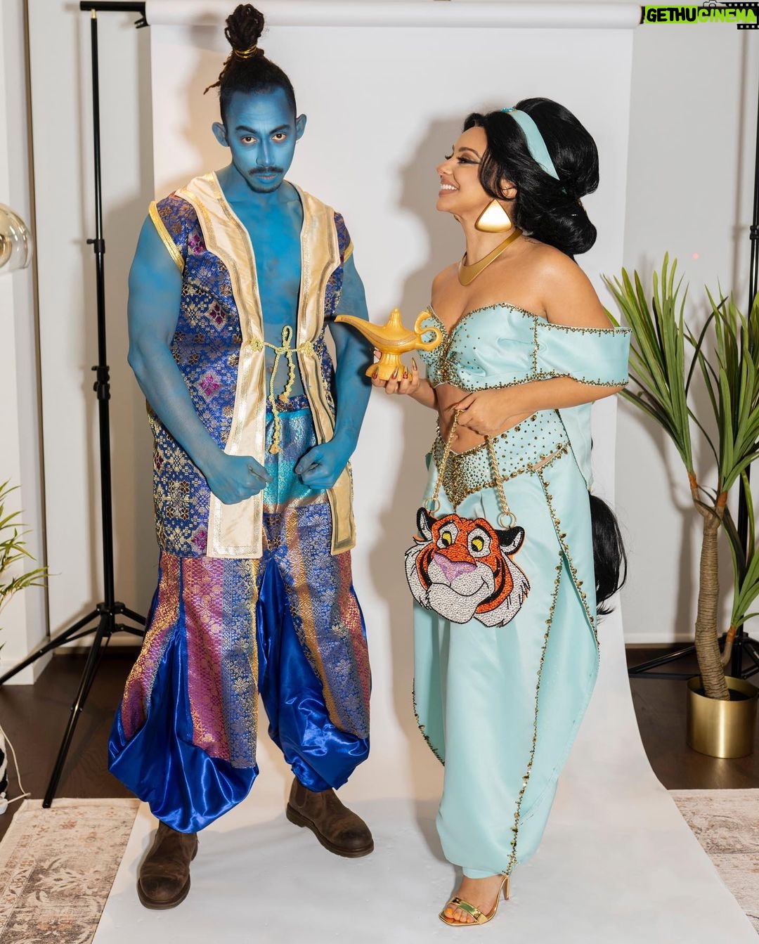 Jade Thirlwall - 541.3K Likes - A whole new world and a whole new man 🧞♂️👑 Sorry Aladdin 👀 #yougottarubmetherightway
📸 @pharaohdraws