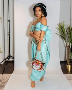 Jade Thirlwall Instagram - A whole new world and a whole new man 🧞‍♂️👑 Sorry Aladdin 👀 #yougottarubmetherightway 📸 @pharaohdraws
