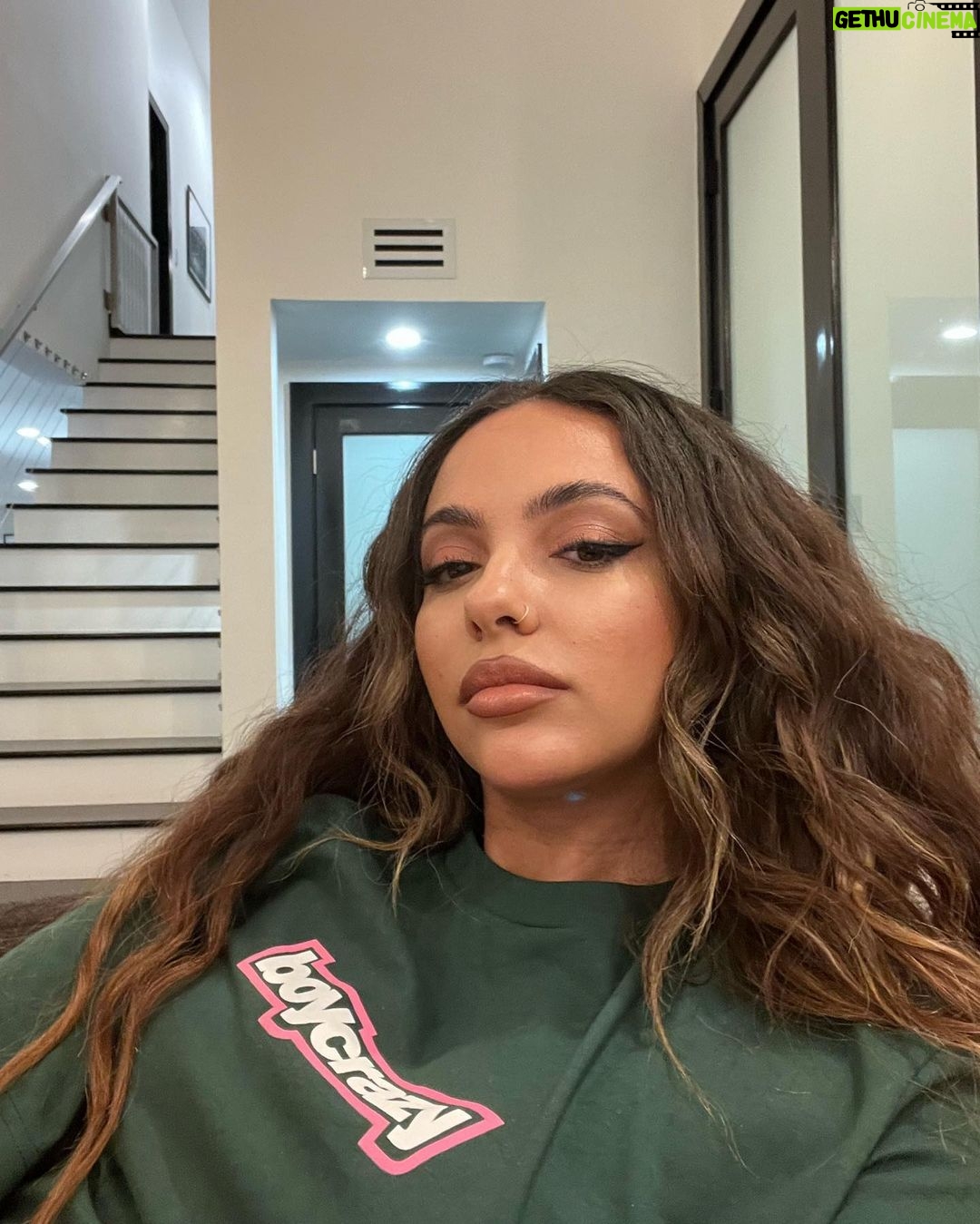 Jade Thirlwall Instagram - Live laugh Love LA