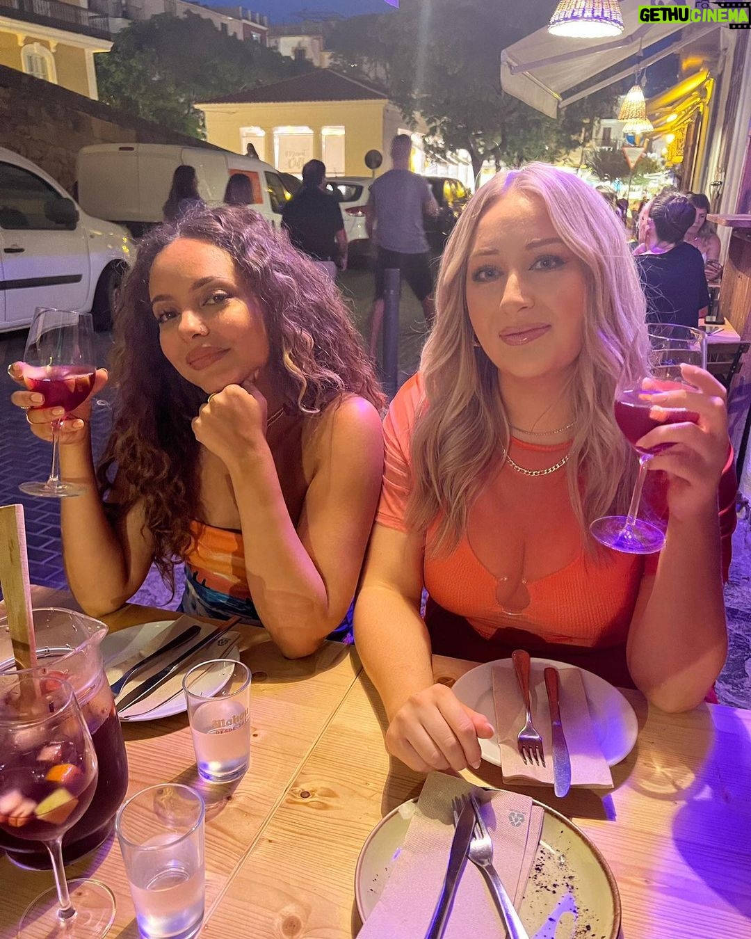 Jade Thirlwall Instagram - Shoutout to whoever stole my phone. Not having one for a little while was truly bliss. Anyways here’s me being a basic bitch in Ibiza a cutla weeks ago ☀️