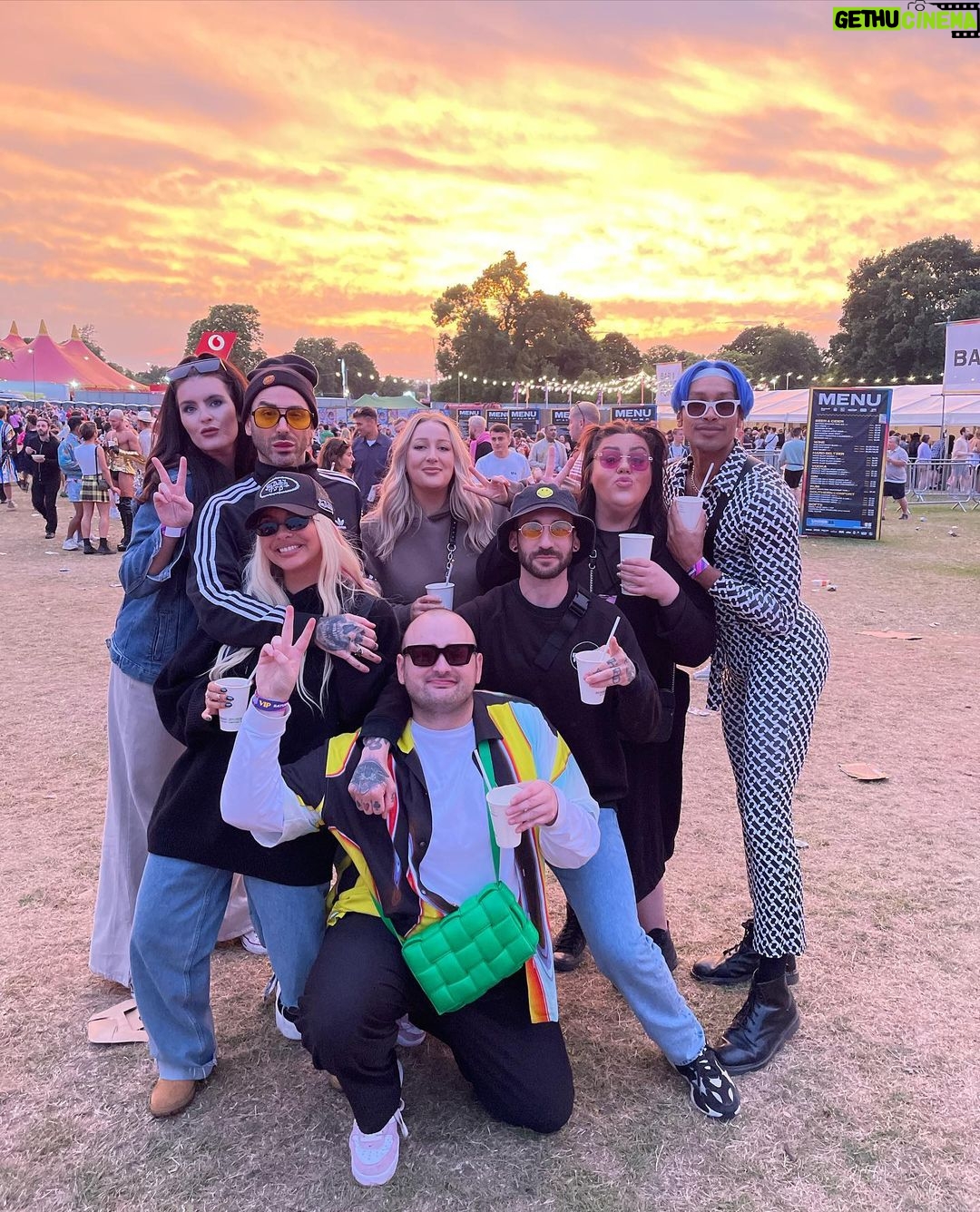 Jade Thirlwall Instagram - Mightttyyyyy HooOooOpla with a disguise that did fuck all