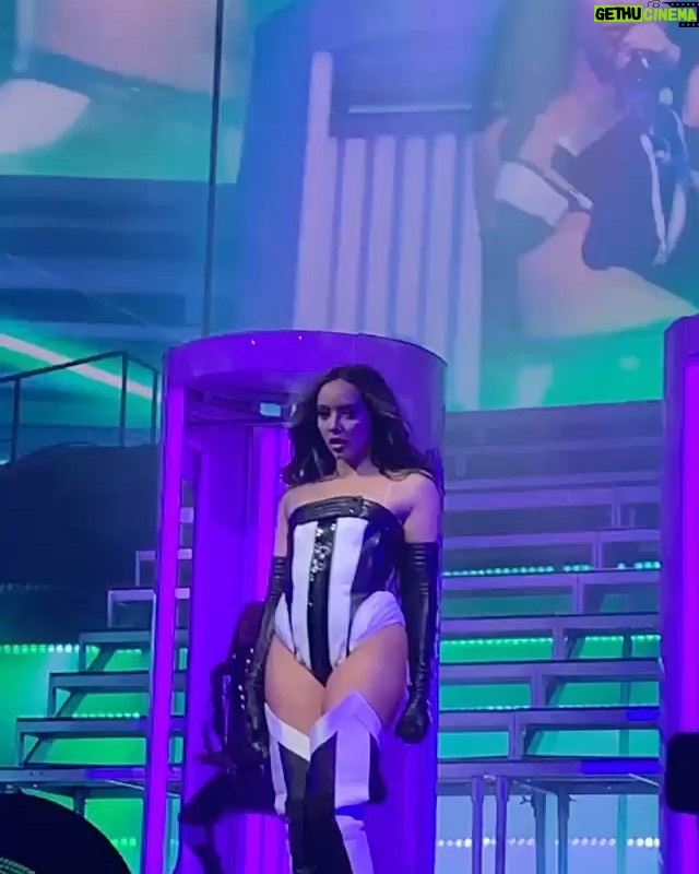 Jade Thirlwall Instagram - Less than a week left of the #ConfettiTour 🥹💖✨ Who’s watching the livestream of the show on the 14th?