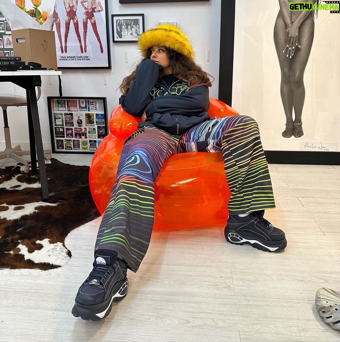 Jade Thirlwall Instagram - ππβ¨πΎπ§ π½π§π½ββοΈπ¦
