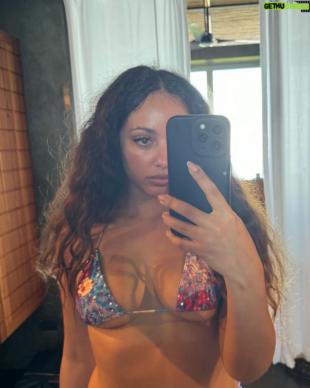 Jade Thirlwall Instagram - Boyfriend’s job on holiday: great company ✔️ encourage new adventures ✔️ take photos of me and tell me how great I look ✔️