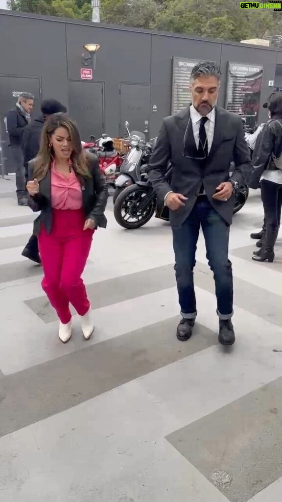 Jaime Camil Instagram - He’s got moves!!! 🕺🏻 Thanks again for doing this dance trend with me! And congrats on all the money raised for The Distinguished Gentleman’s Ride! @jaimecamil @gentlemansride Yes we had a countdown 🤣 Los Angeles County, California