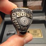 Jaime Camil Instagram - The love I have for @lafc @lafc3252 is unmeasurable 🖤💛 Thank you @lafclarry @lafcrich and all #LAFC owners/managers 🙏🏽🙇🏽‍♂️ I’m extremely humbled by your kindness and generosity ☺️ This championship ring represents 5 years of uninterrupted support, being at all home games, dozens of “away” games, tears, screams, joy, laughter and inexplainable passion. I’ll wear it with pride. You can find rings and championship LAFC jewelry at https://lafcrings.com @baronchampionshiprings This ring features: 67 white diamonds representing total season points, 128 black diamonds to commemorate Bale’s goal at the 128th minute during the final, the left shoulder shows the team’s jersey pattern and 78 total white diamonds celebrating all goals from the season, right shoulder presents name and year of the championship and supporters’ Shield, inside engraving features the scores of all three playoff victories and “Forza Mo”, paying respects to our beloved Mo Fascio and finally, outside shank engraving holds our rally cry… “FOR LOS ANGELES”.