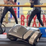 Jaime Camil Instagram - Después de un tiempo regresé a hacer sparring. Gracias a mi hermano, el one-and-only #costaricanwarrior @cityofangelsbox por no noquearme al primer golpe 🙇🏽‍♂️🥊🥴 Gracias a @cletoreyesboxing @cletoreyesmexico #cletoreyes #cletoreyesboxing por el equipo para entrenar 💪🏽🤩 y gracias a @antagonicfilms por transformar el video y hacerme ver como si estuviera en una escena de Creed #jijoesu 😳🤣💪🏽👊🏽💥