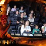 Jaime Camil Instagram - Always an amazing (and terrifying) time at @unistudios #universalstudios / Siempre pasándola increíble (y muertos de miedo) en #universalstudioshollywood 🙌🏽🥳 #themummy #JurassicWorld