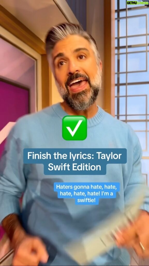 Jaime Camil Instagram - @amandakloots and @jaimecamil take on the finish the lyric challenge with Taylor Swift songs! #finishthelyric #taylorswift #musicchallenge