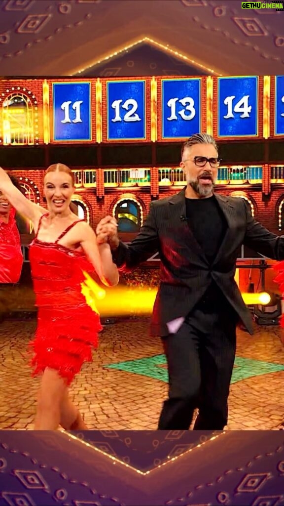Jaime Camil Instagram - Say it with us: LOTERIAAAA *air horns* Our newest game show, #LoteríaLoca, is flying in THIS Monday at 9/8c... can we count on you to be there? 🎉