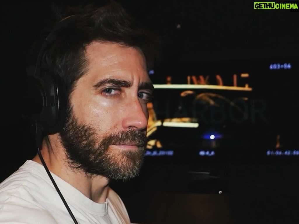 Jake Gyllenhaal Instagram - In the studio, putting the finishing touches on @roadhousemovie and feeling fortunate to have worked with so many talented folks throughout the making of this film. Over the next few weeks, can’t wait to share some of the preparation, people and moments that have made this one so much fun!