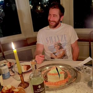 Jake Gyllenhaal Instagram - Thank you for all the birthday wishes! ❤️
