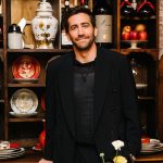 Jake Gyllenhaal Instagram - A night to remember in New York City. Ginori 1735 and Jake Gyllenhaal presented the new Oriente Italiano Gold Collection during a dinner party in the west village. #Ginori1735 #OrienteItalianoGold #OrienteItaliano #JakeGyllenhaal #madeinitaly #porcelain #handcraft #tableware