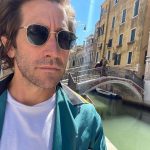 Jake Gyllenhaal Instagram - Ran into an old friend in Venezia.