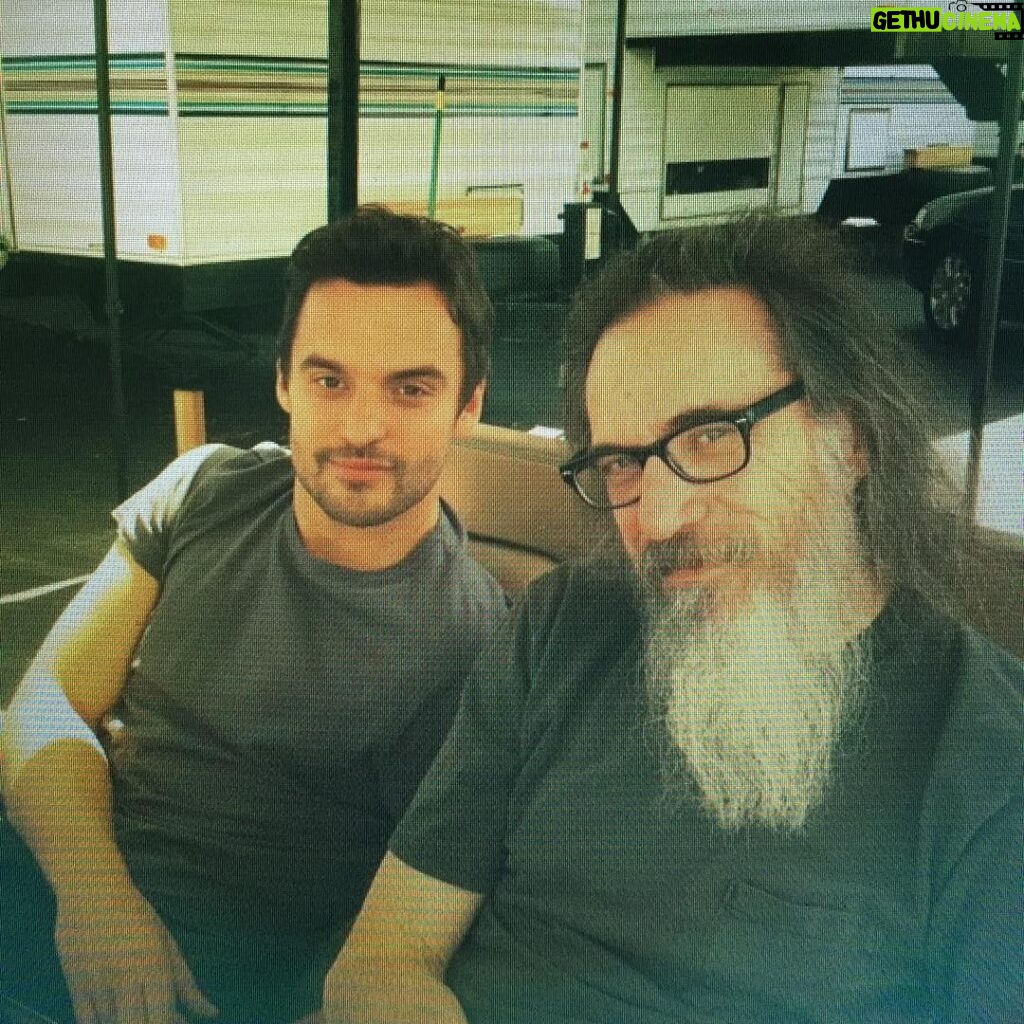 Jake Johnson Instagram - #NewGirl with the great Larry Charles
