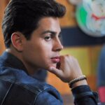 Jake T. Austin Instagram - “Throwback Thursday”: still a thing? #2017 Warner Bros. Studios