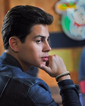 Jake T. Austin Instagram - “Throwback Thursday”: still a thing? #2017