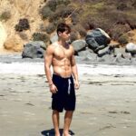 Jake T. Austin Instagram - Vamos a la Playa 🌞🏖🏊🏽‍♂️ Malibu, California